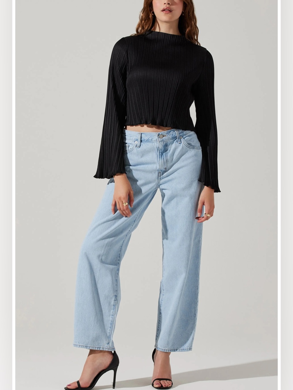 Astr the Label Plissé Mock Neck Long Sleeve Crop Top Black Goth Flared Size L